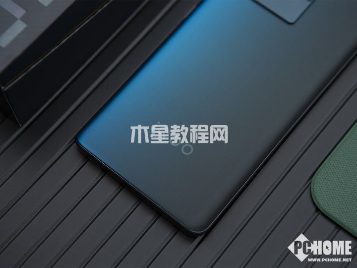 iQOO Neo7竞速版评测：骁龙8+领衔双芯带来极致性能(图2)