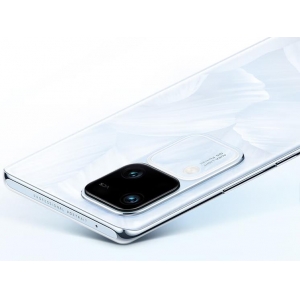 vivos18怎么样值得买吗？vivo S18：影棚级人像拍